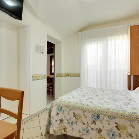 Ξενοδοχείο Dolcevita 3*