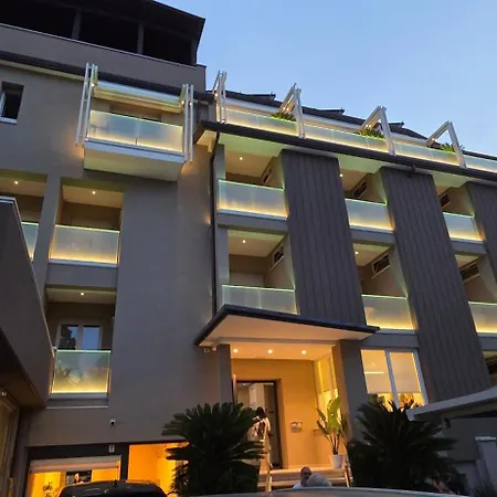 Dolcevita 3*
